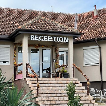 Motel Krnjevo Kültér fotó